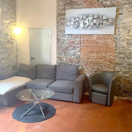 De 2 Chambres Avec Jardin Clos Et Wifi A Bastia * Bastia (Corsica)