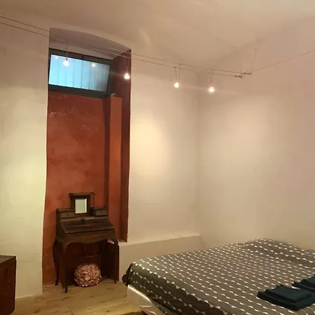 Apartment De 2 Chambres Avec Jardin Clos Et Wifi A Bastia *